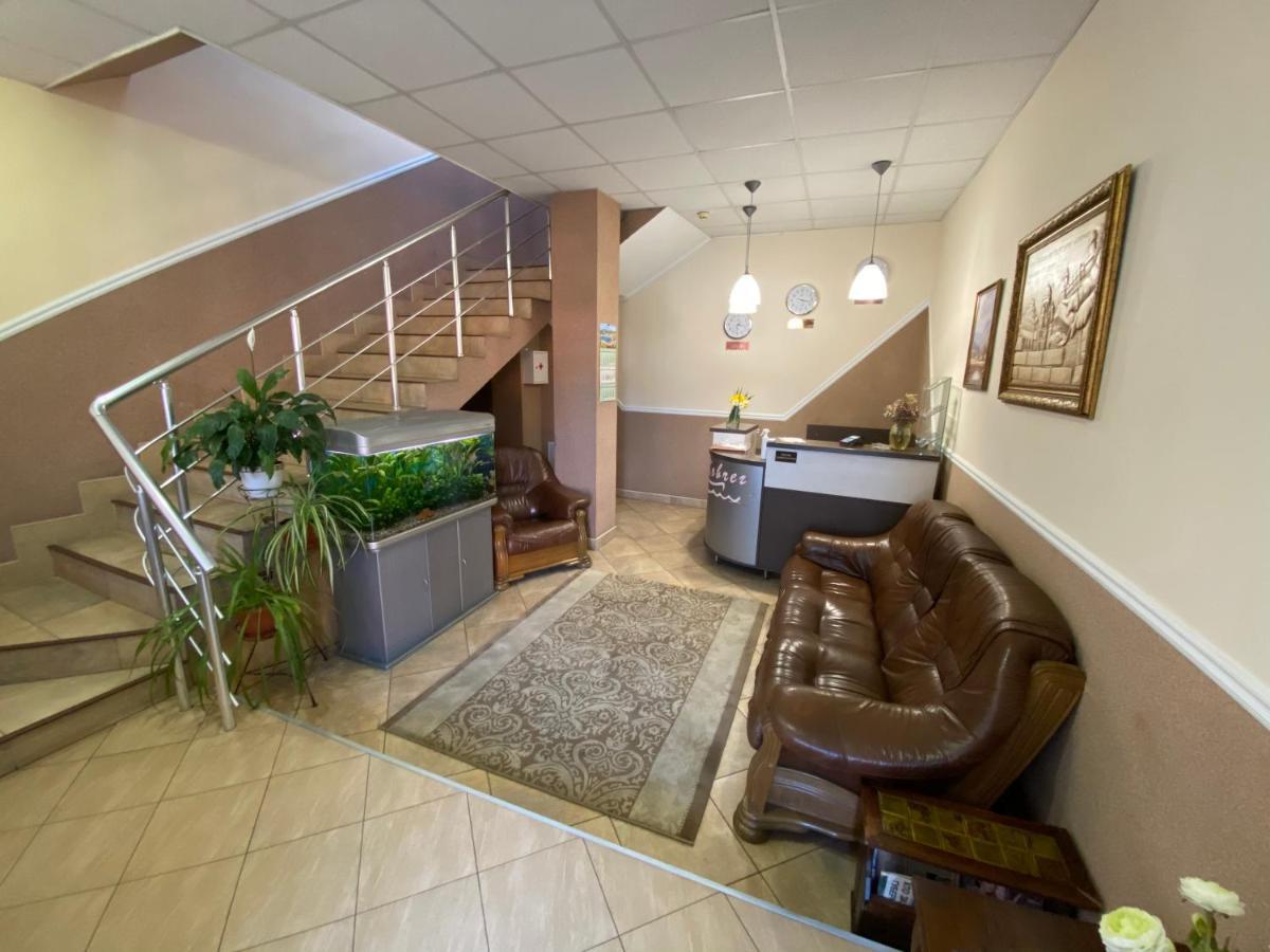 Hotel Ковчег Černivci Esterno foto