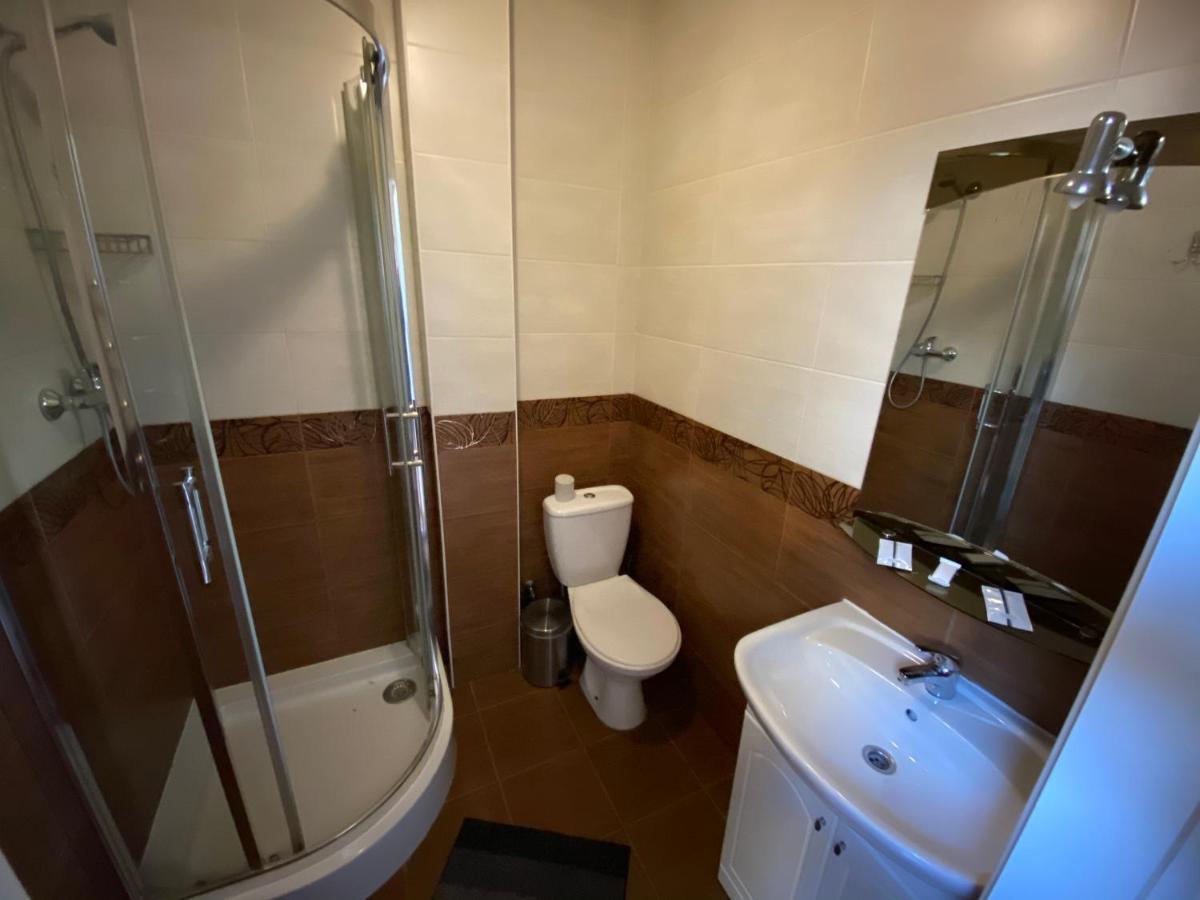 Hotel Ковчег Černivci Esterno foto